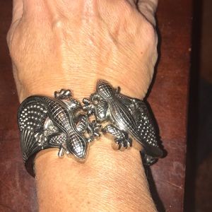 Beautiful lizard cuff bracelet